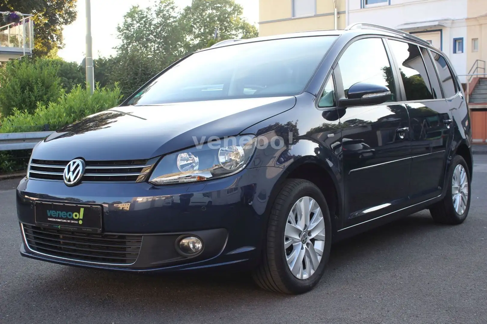 Volkswagen Touran Life/Navi/Sitzheizung/2. Hand/Scheckheft Blauw - 1