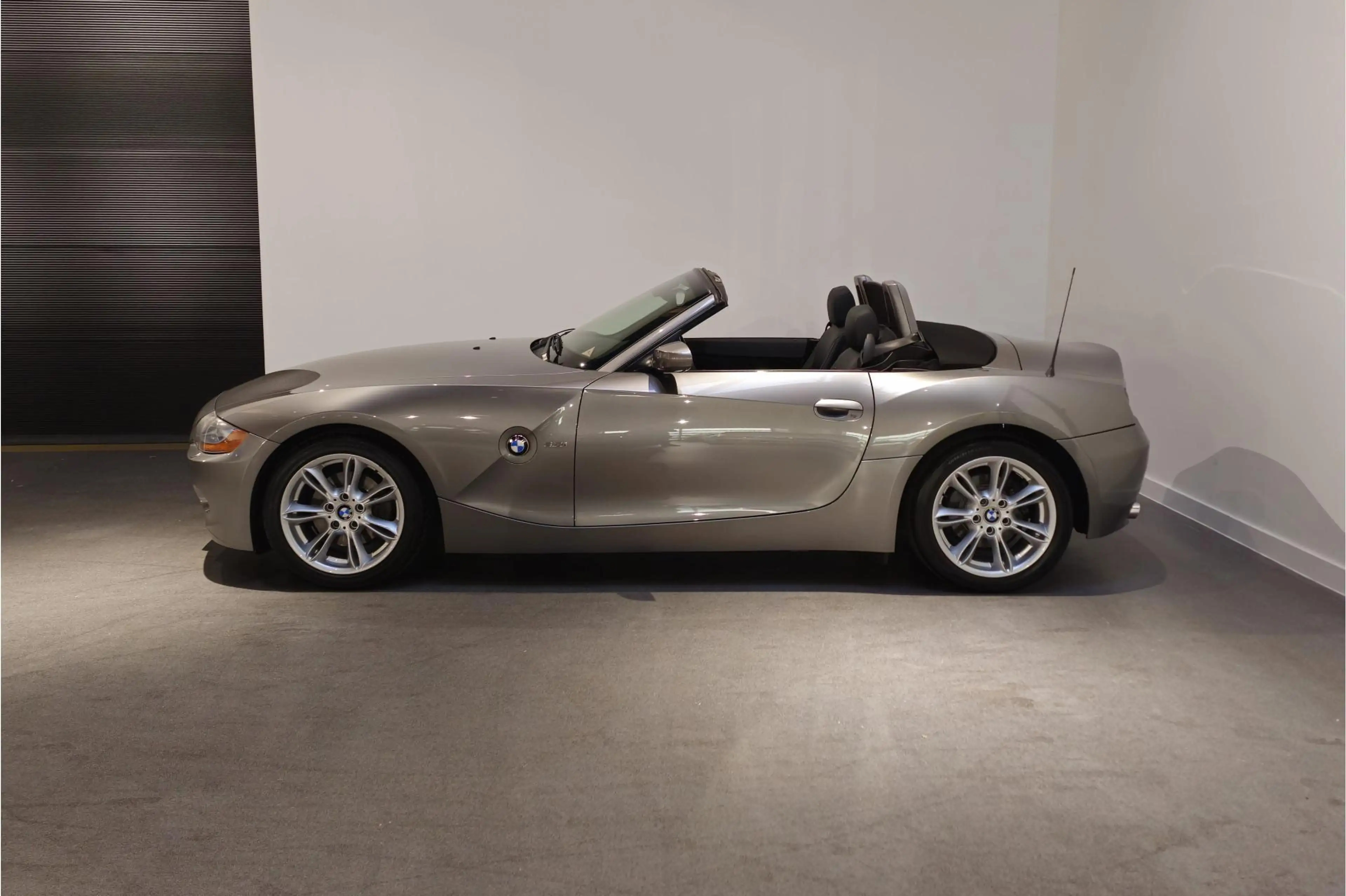 BMW Z4 Roadster 3.0i S — photo 3