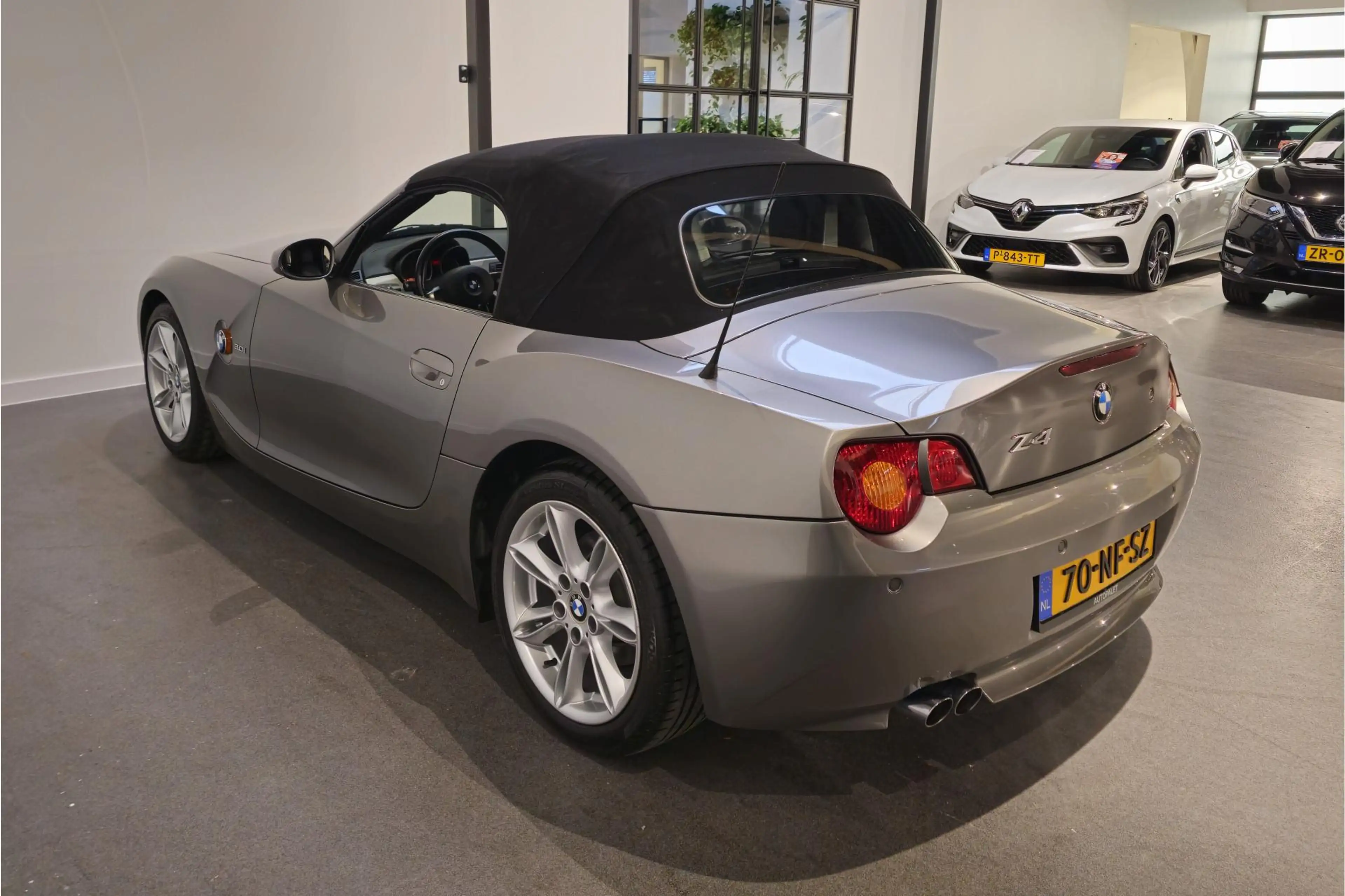 BMW Z4 Roadster 3.0i S — photo 15