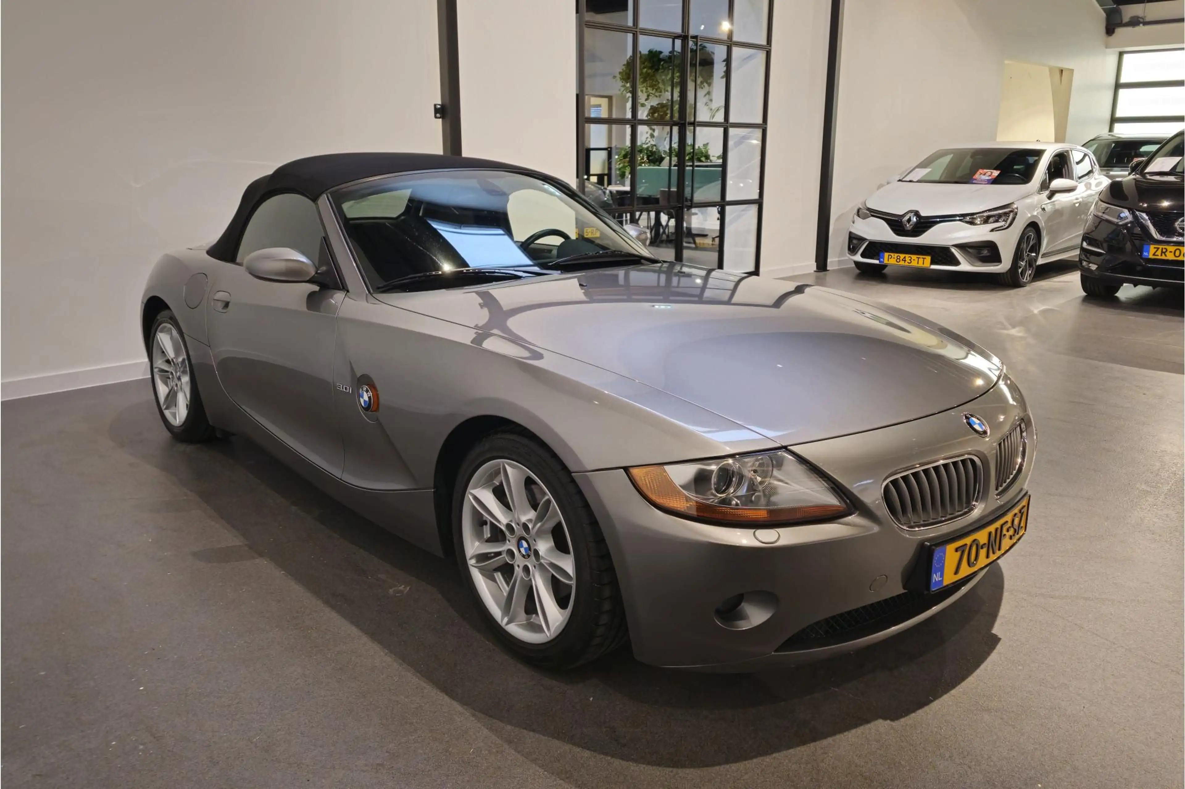 BMW Z4 Roadster 3.0i S — photo 10