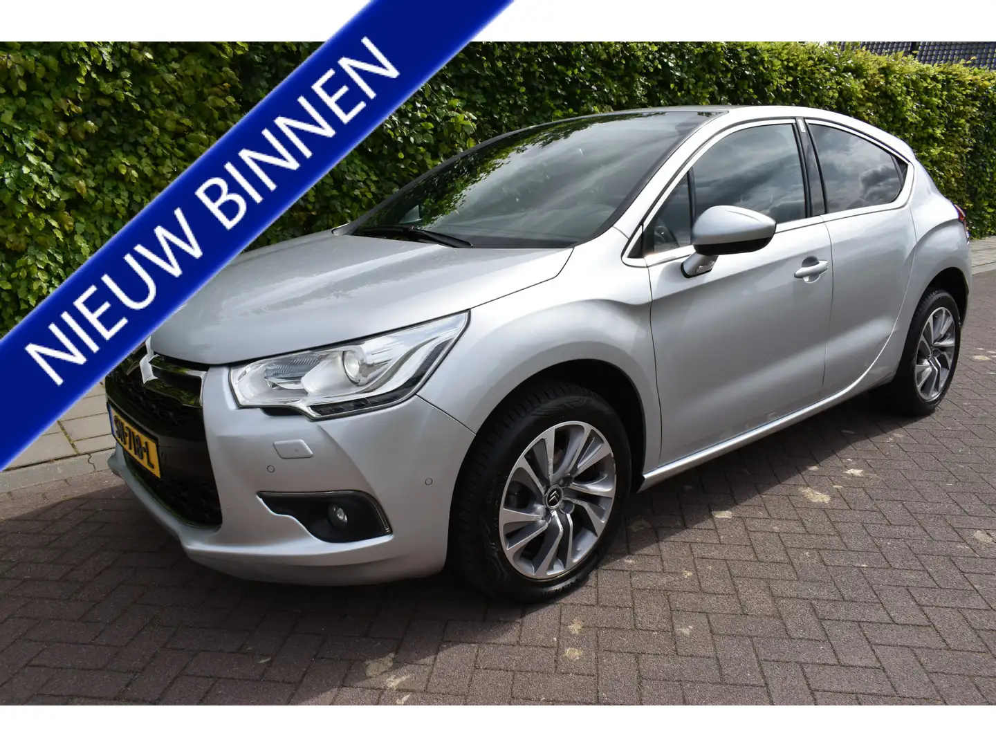 Citroen DS4 1.6 VTi So Chic Sportief en Zéér mooi! Grau - 1
