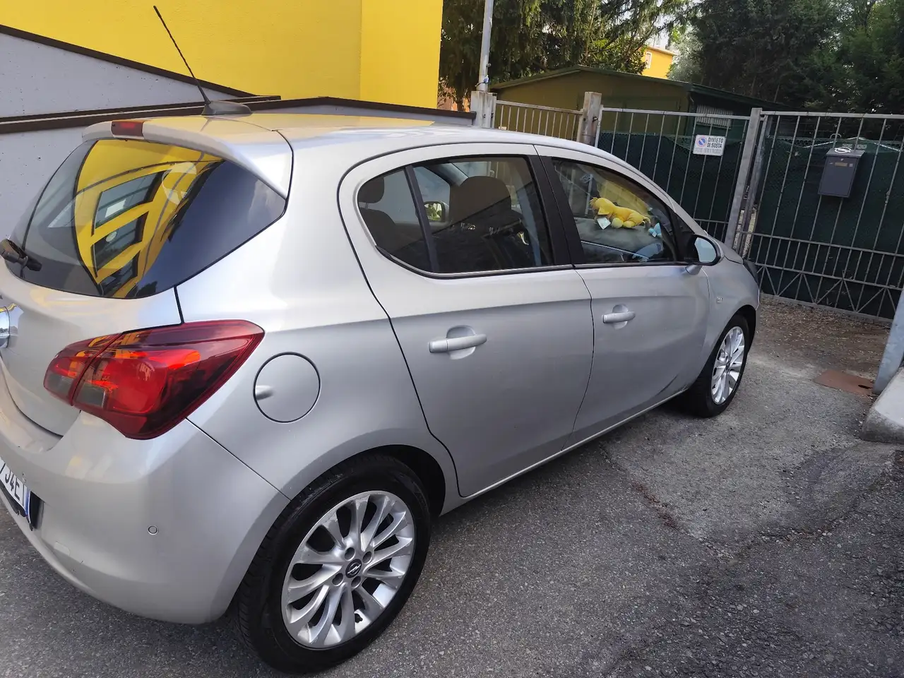 Opel Corsa 5p 1.2 16v 2017, foto 3