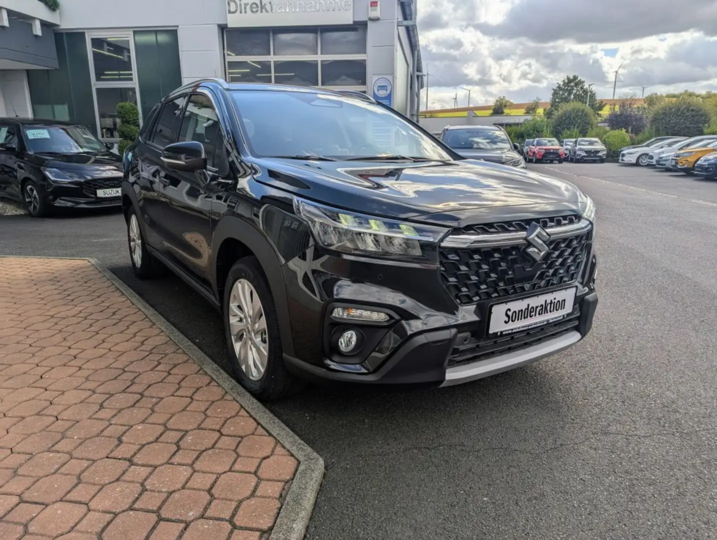 Suzuki S-Cross 1.4 Hybrid Comfort Schwarz - 2