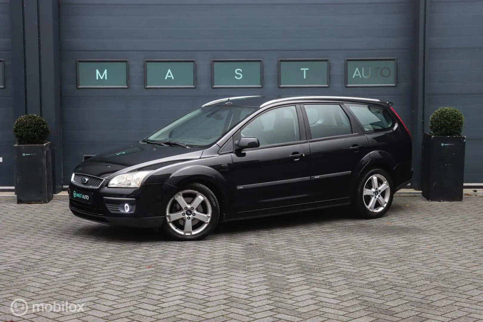 Ford Focus Wagon 2.0-16V Rally Edition|NAP|Navi|Climate|Trekh Noir - 1