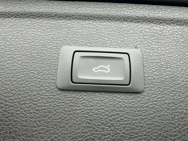 Audi Q5 view 15