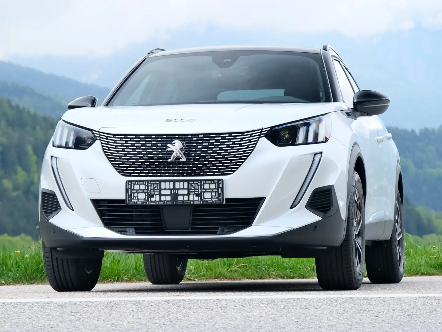 Peugeot 2008 GT 50kWh: Abo ab 499/599 pro Monat (netto/brutto) Wit - 2
