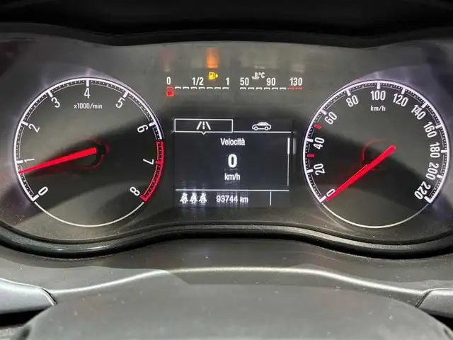 Opel Corsa view 12
