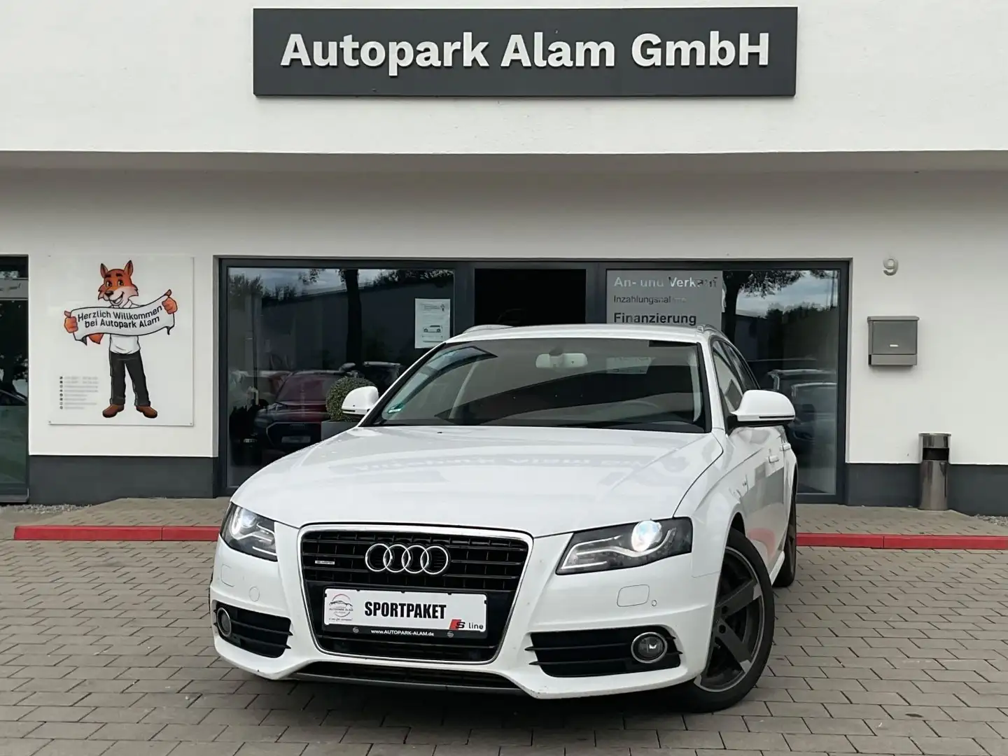 Audi A4 Avant quattro S-Line AHK MEMORY PDC SHZ Weiß - 1
