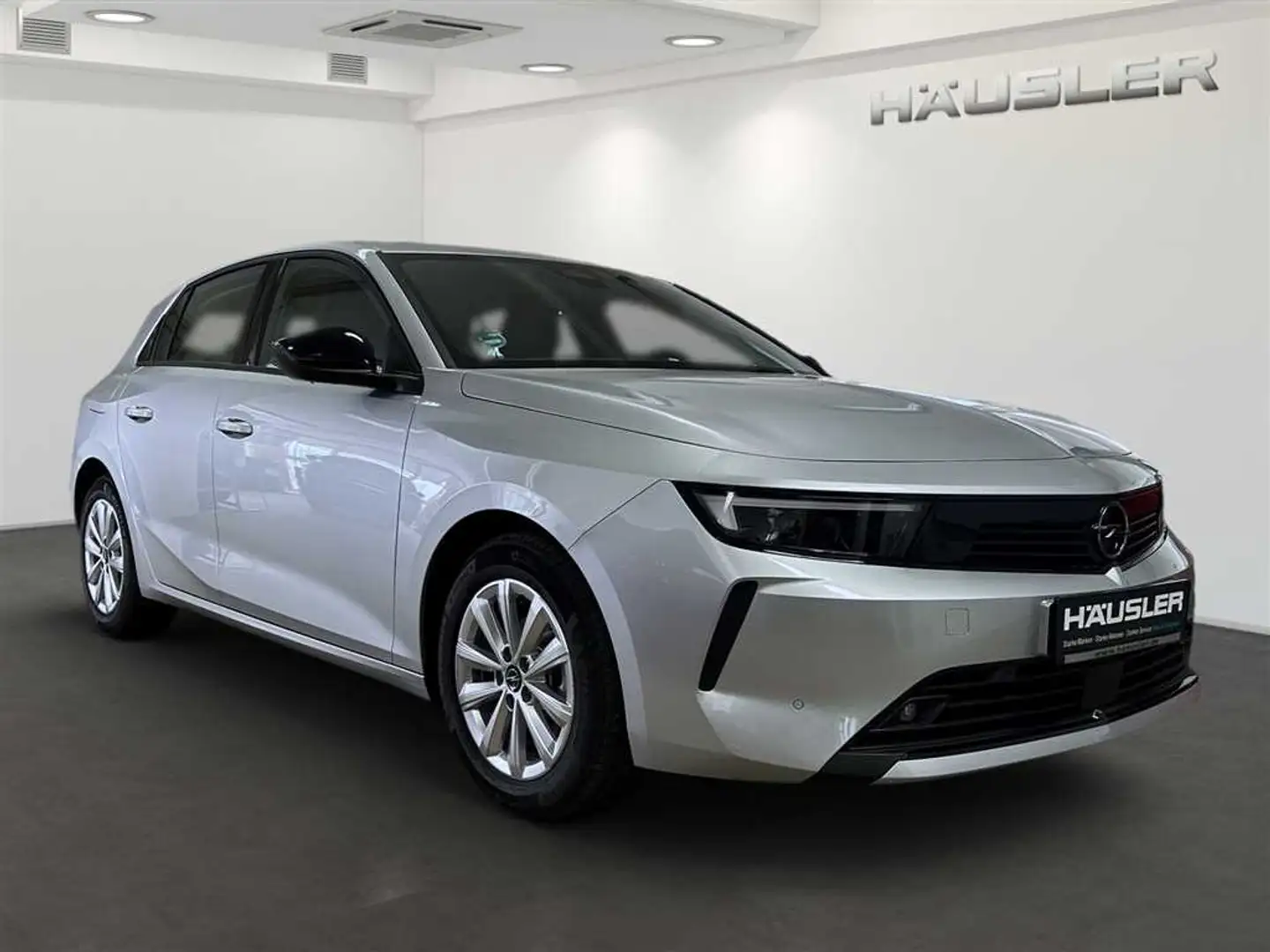 Opel Astra Enjoy, 1.2* Kamera*Klimaauto*Tempomat Silber - 2