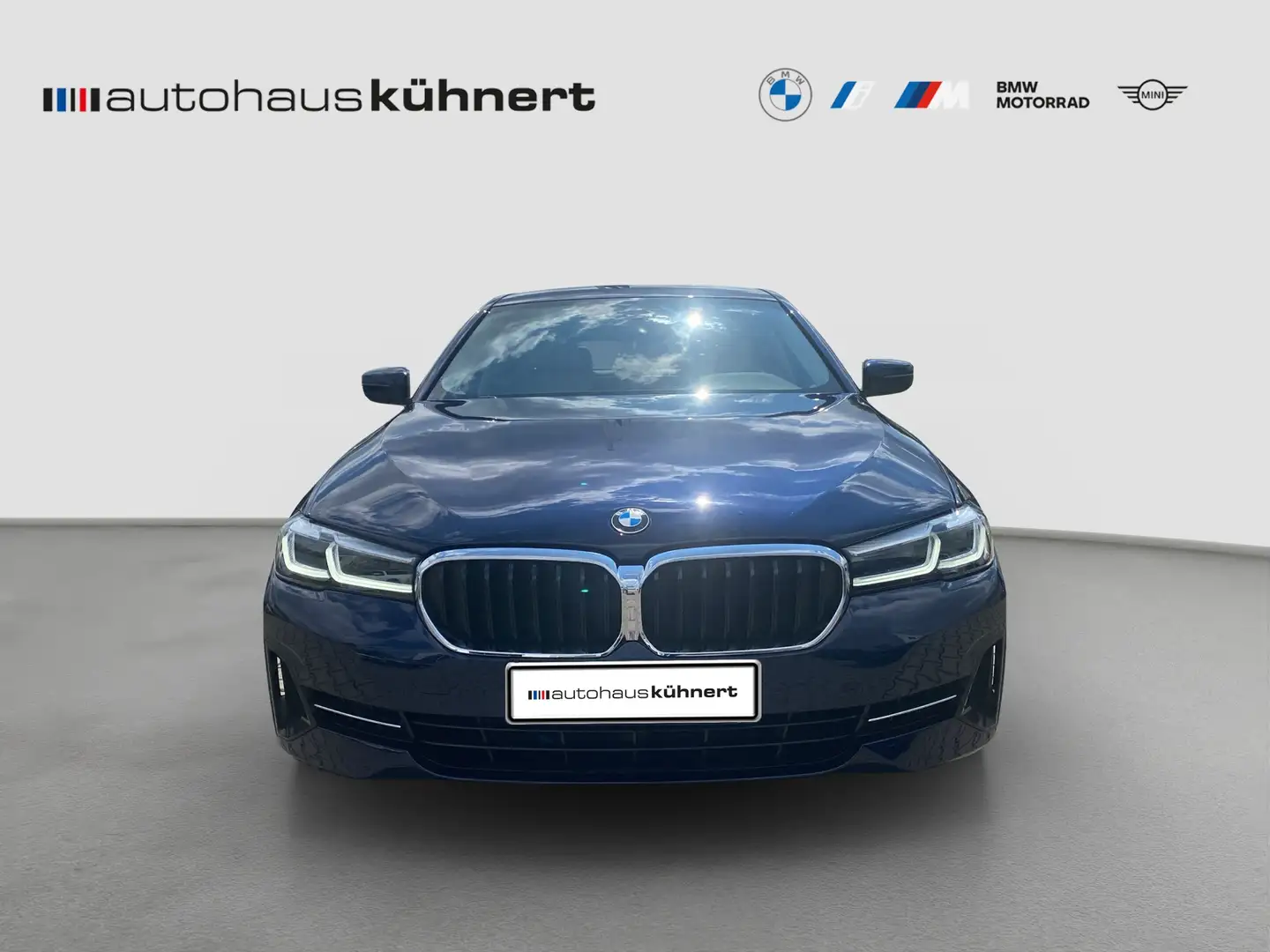 BMW 540 d xDrive Limousine Individual AHK SCA Komfortsitz Bleu - 2
