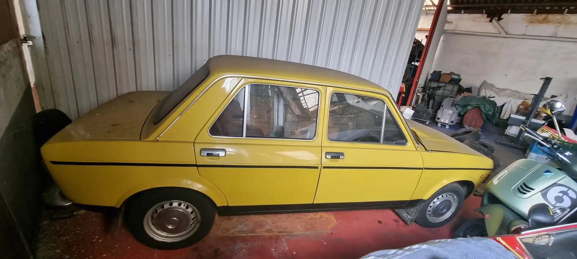Fiat 128 5 portes - 1975 Jaune - 1