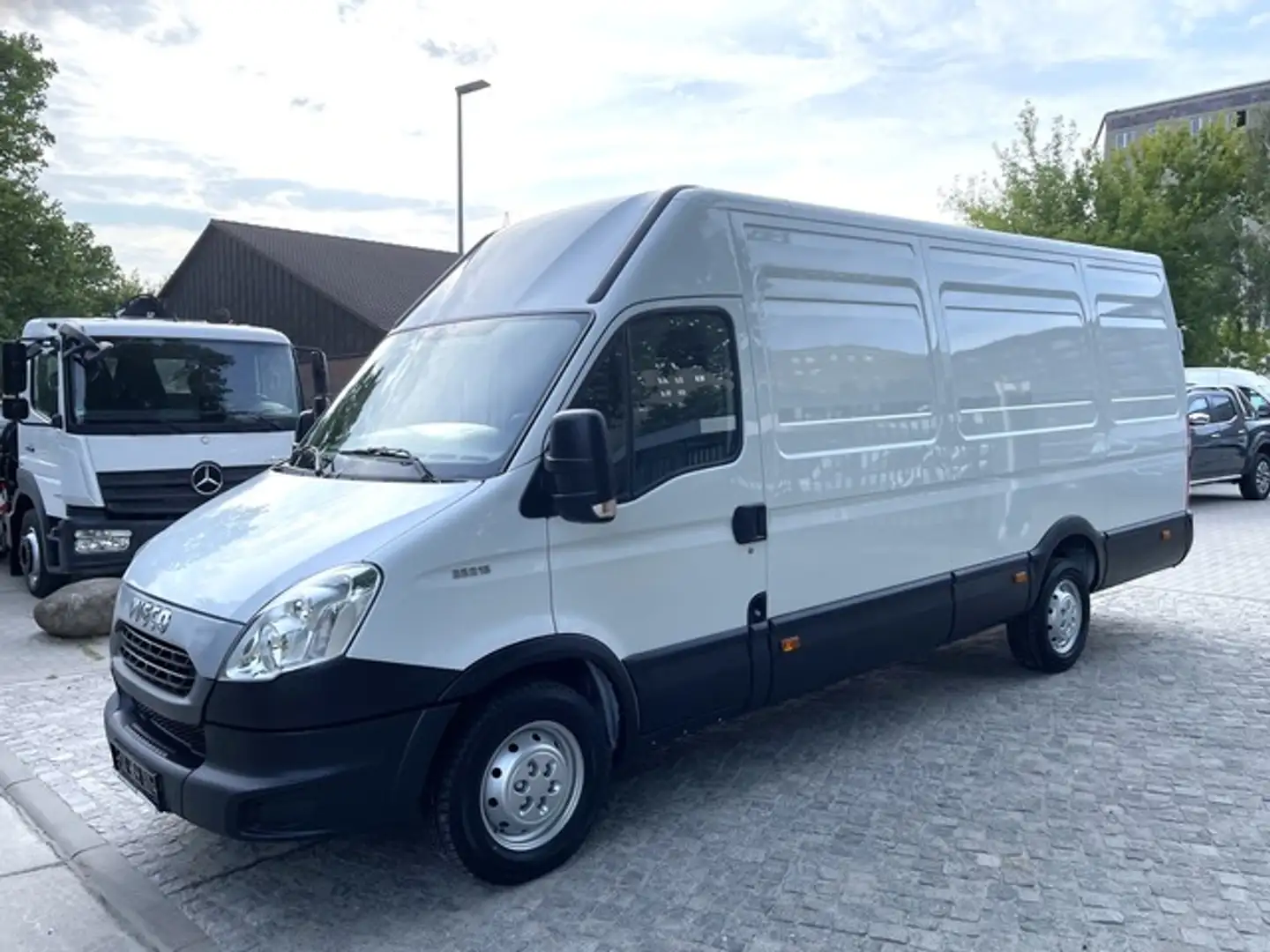 Iveco Daily 35 S 15 Maxi Klima*HU/AU NEU Білий - 1