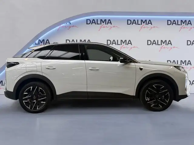 Peugeot 3008 view 6