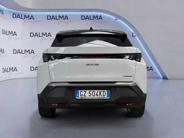 Peugeot 3008 view 4