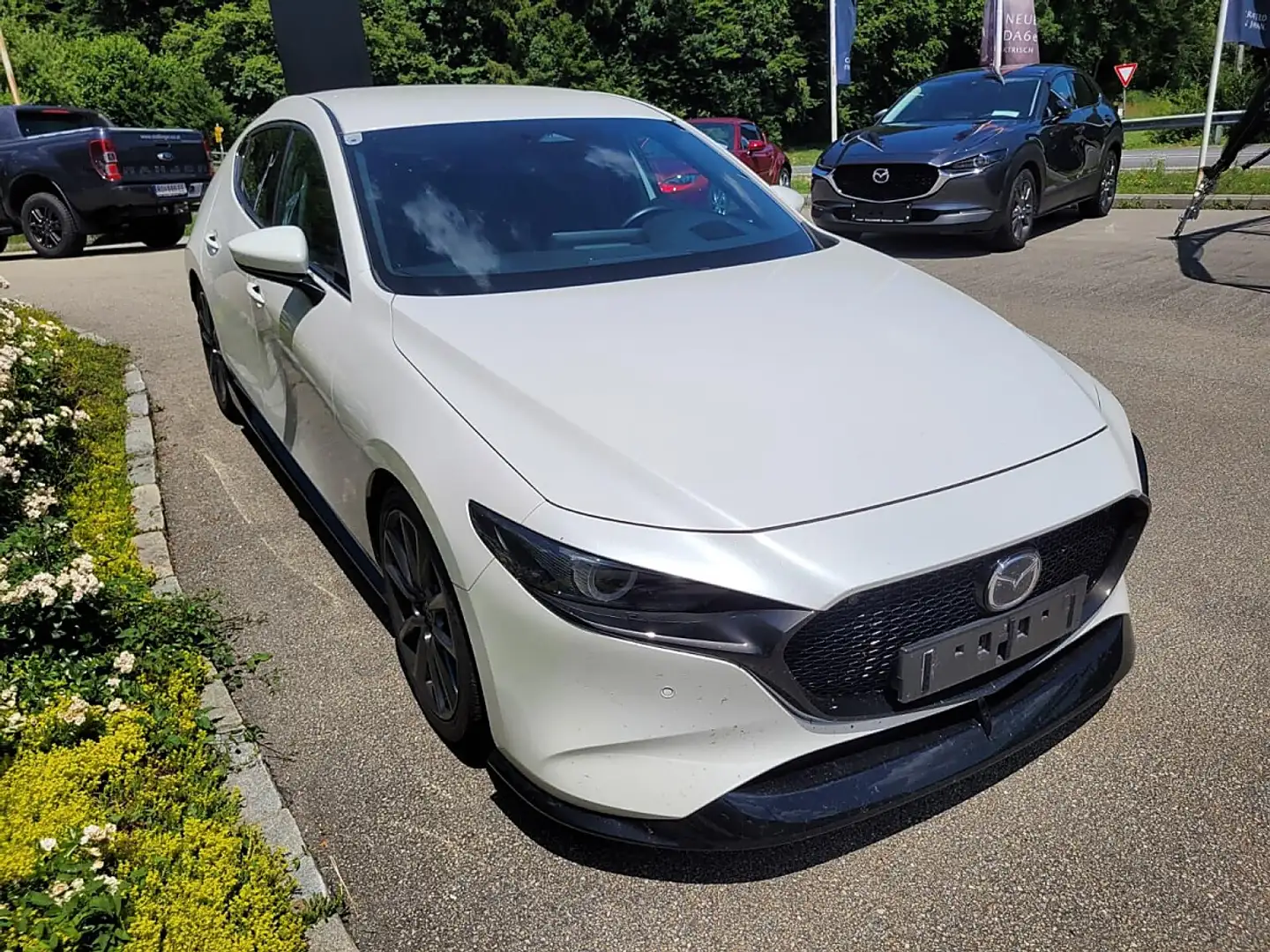 Mazda 3 Mazda3 e-Skyactiv-G150 Exclusive-Line Aut. Weiß - 2
