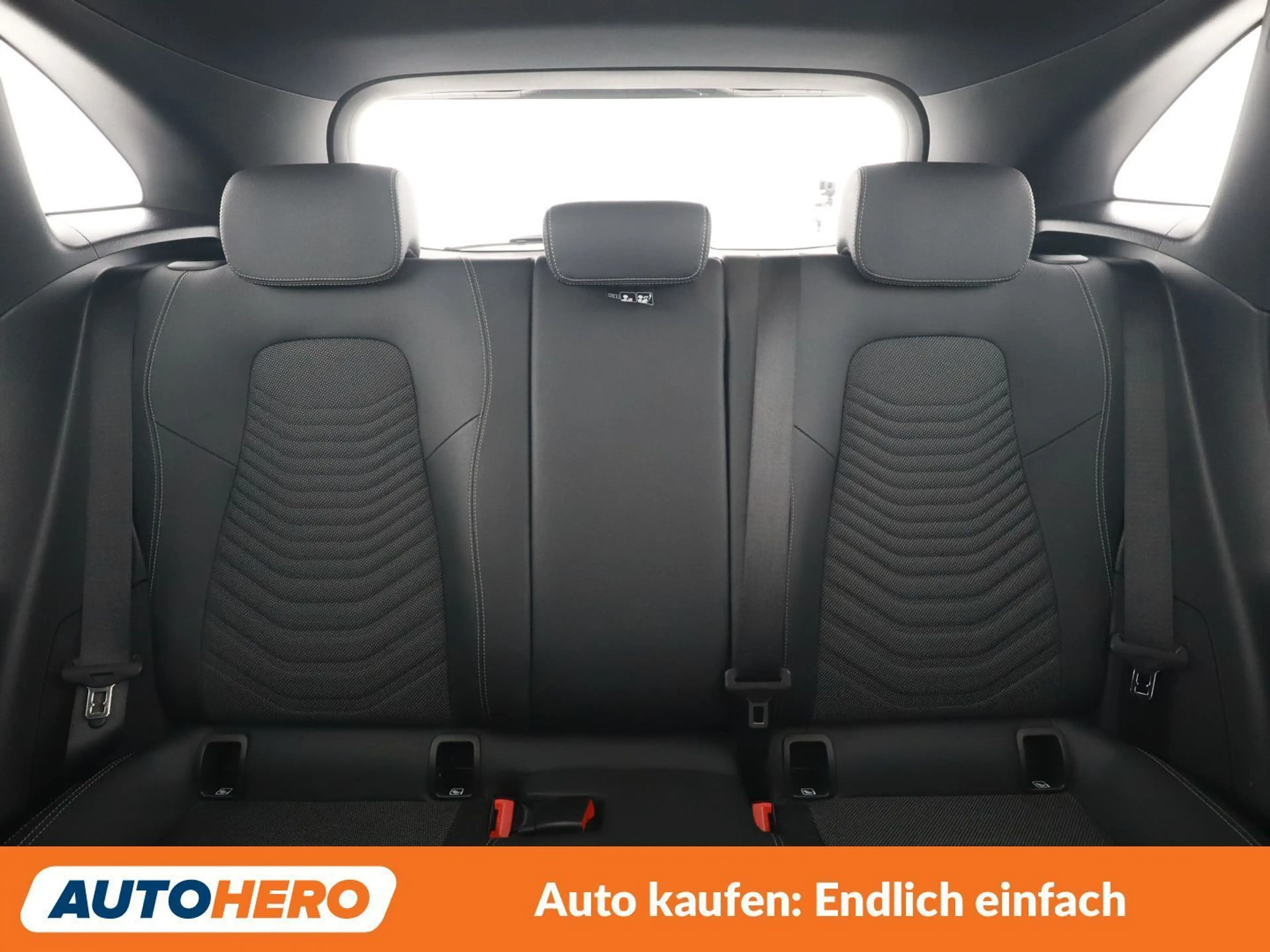 Mercedes-Benz GLA 200 GLA 200 d 4Matic Style — photo 15