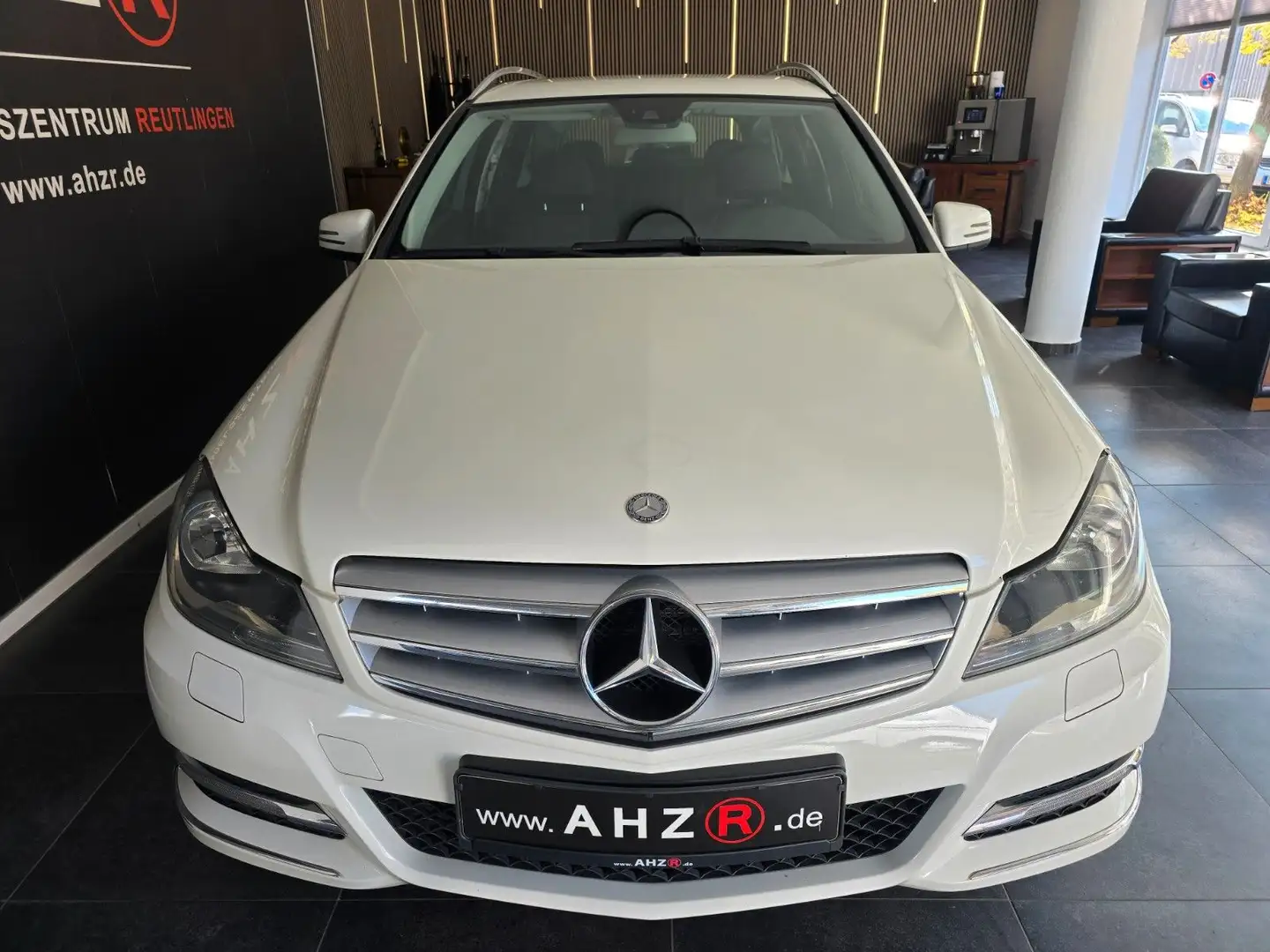 Mercedes-Benz C 180 T CGI BlueEfficiency*NAVI*TEMPO*8FACH Weiß - 2