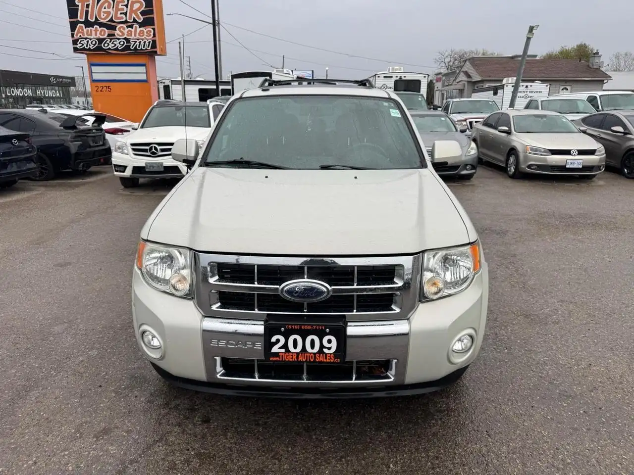 Ford Escape снимка Ford Escape