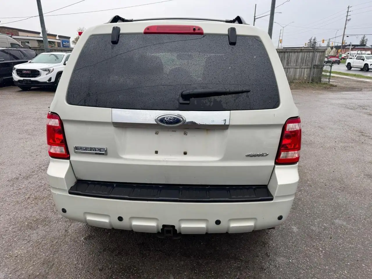 Ford Escape снимка Ford Escape