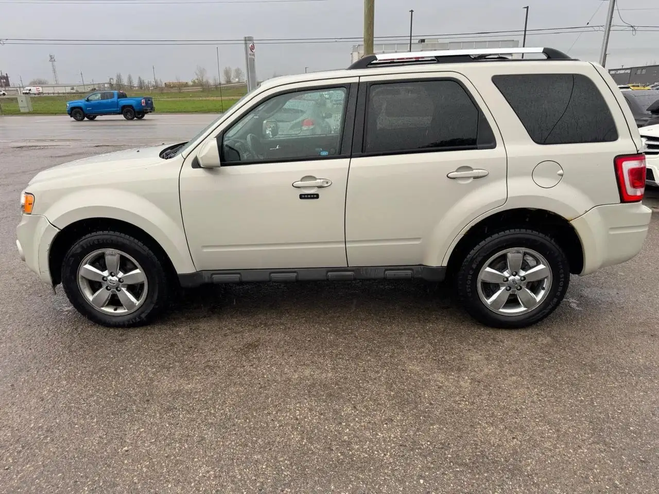 Ford Escape снимка Ford Escape