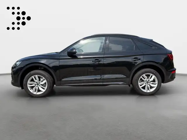 Audi Q5 view 3