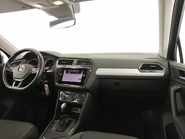 Volkswagen Tiguan view 11