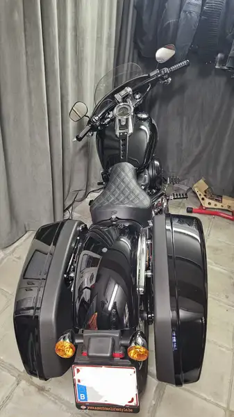 Harley-Davidson Sport Glide - foto 4