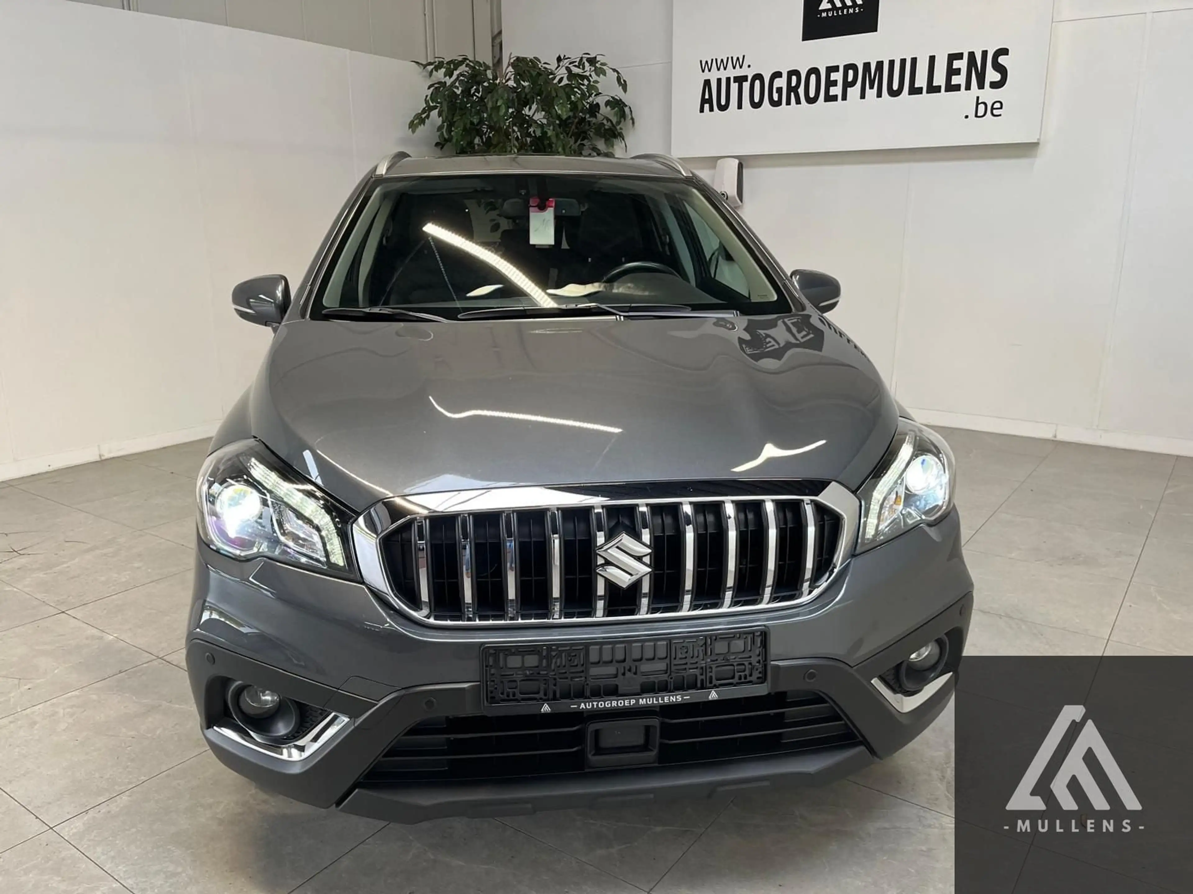 Suzuki SX4 S-Cross Grand Luxe Xtra SHVS Aut (MY21) + Open dak — photo 3