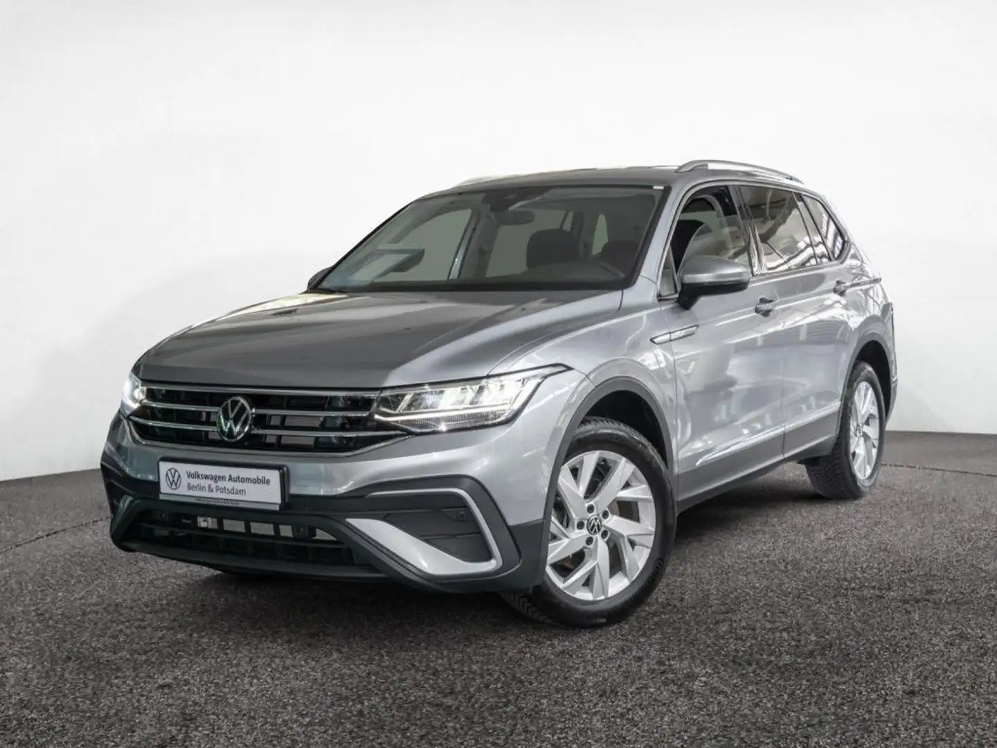 Volkswagen Tiguan Allspace 1.5 TSI DSG Life 7Sitzer 1,99 % Silber - 2