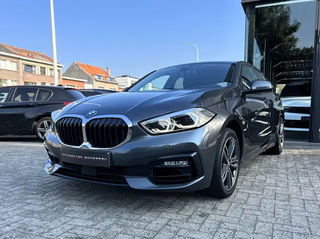 BMW 118