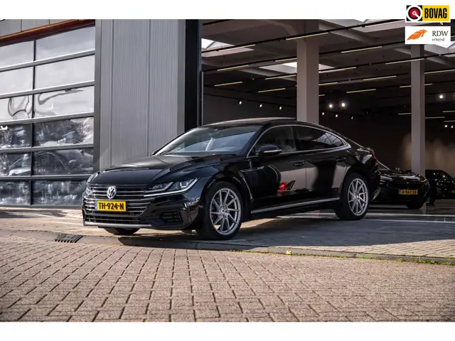 Volkswagen Arteon 1.5 TSI Business 3x R-line|Pano|Trekhaak|Led|Camer