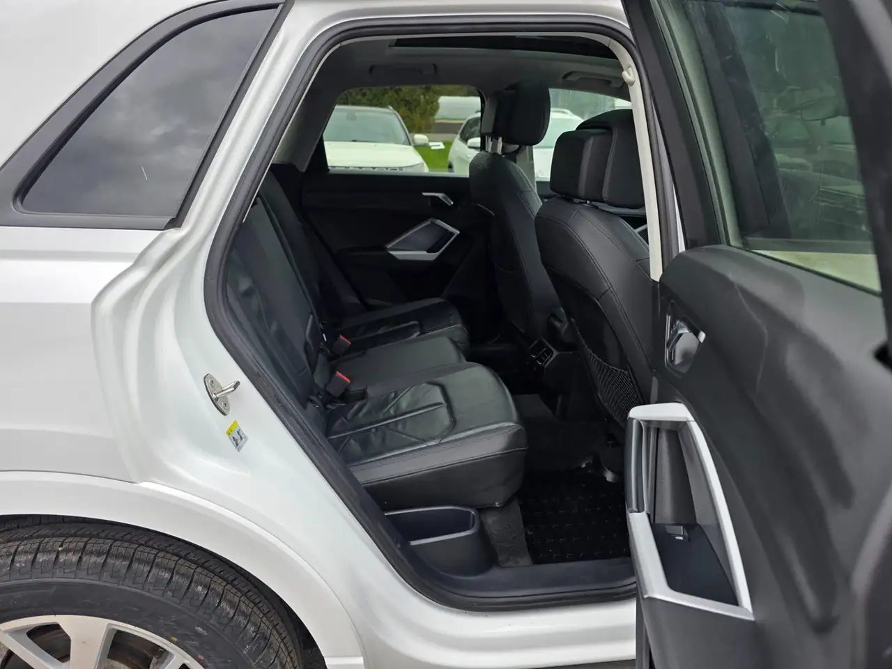 Audi Q3 photo Audi Q3