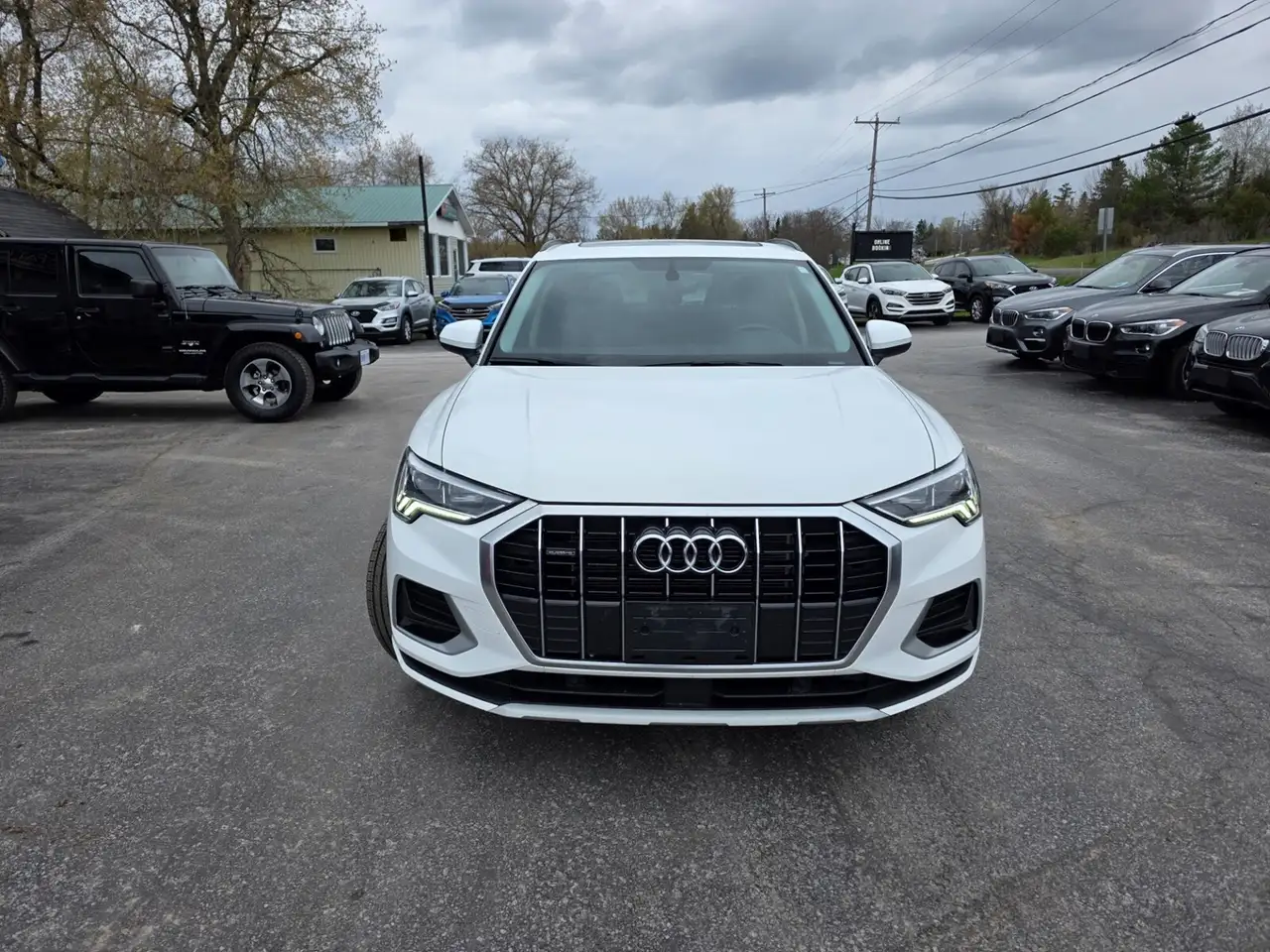 Audi Q3 photo Audi Q3