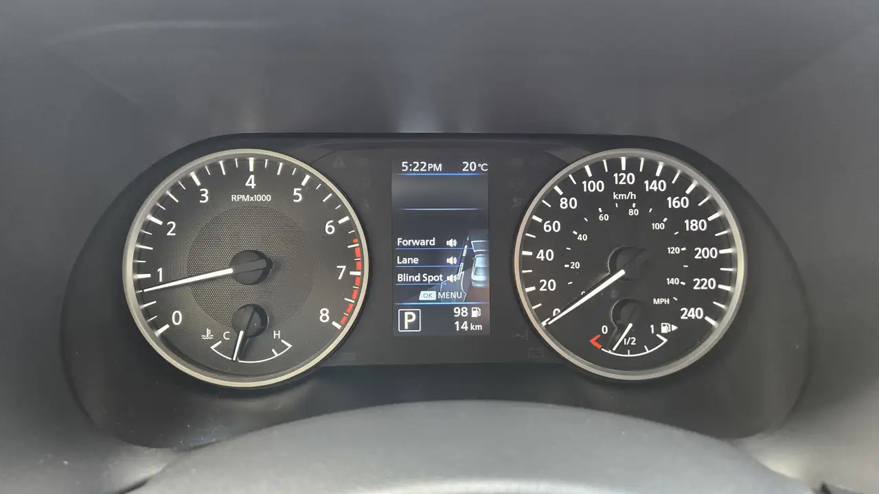 Nissan Sentra снимка Nissan Sentra