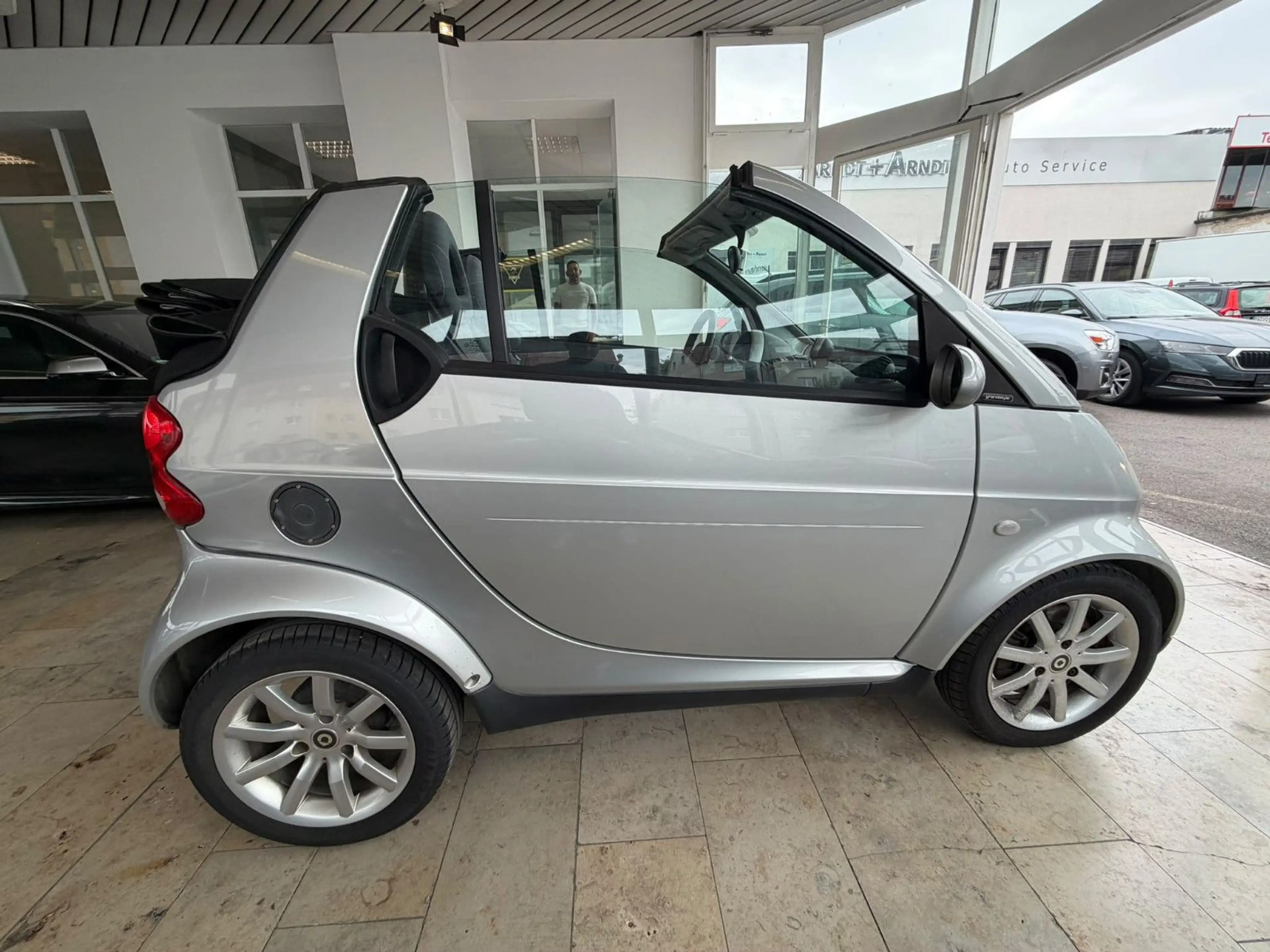 smart forTwo Cabrio Grandstyle/1.Hd./56 TKM/Klima/SHZ/ — photo 5