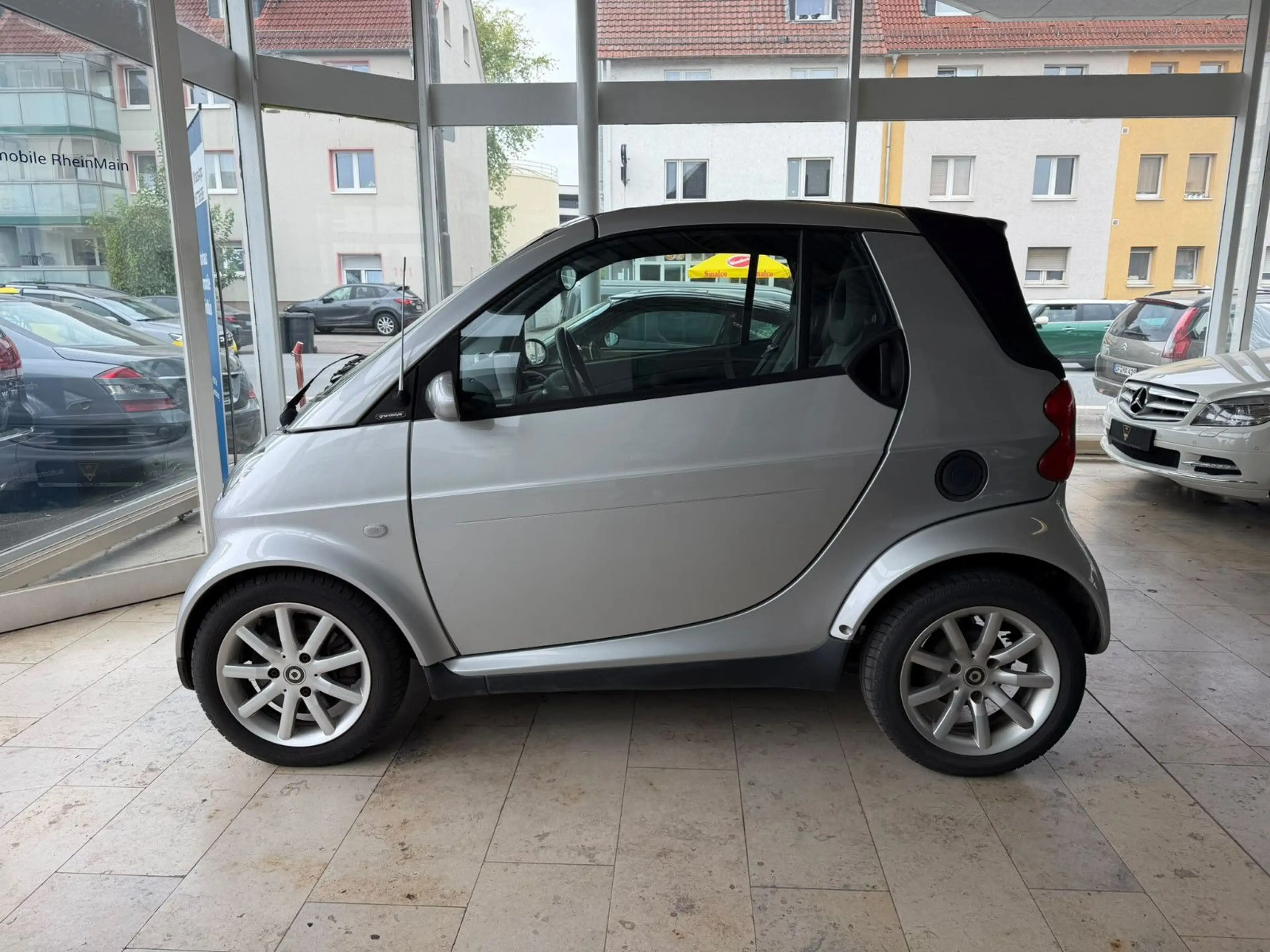 smart forTwo Cabrio Grandstyle/1.Hd./56 TKM/Klima/SHZ/ — photo 4