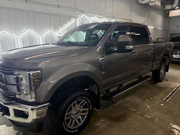 Lariat 4WD Crew Cab 6.75' Box