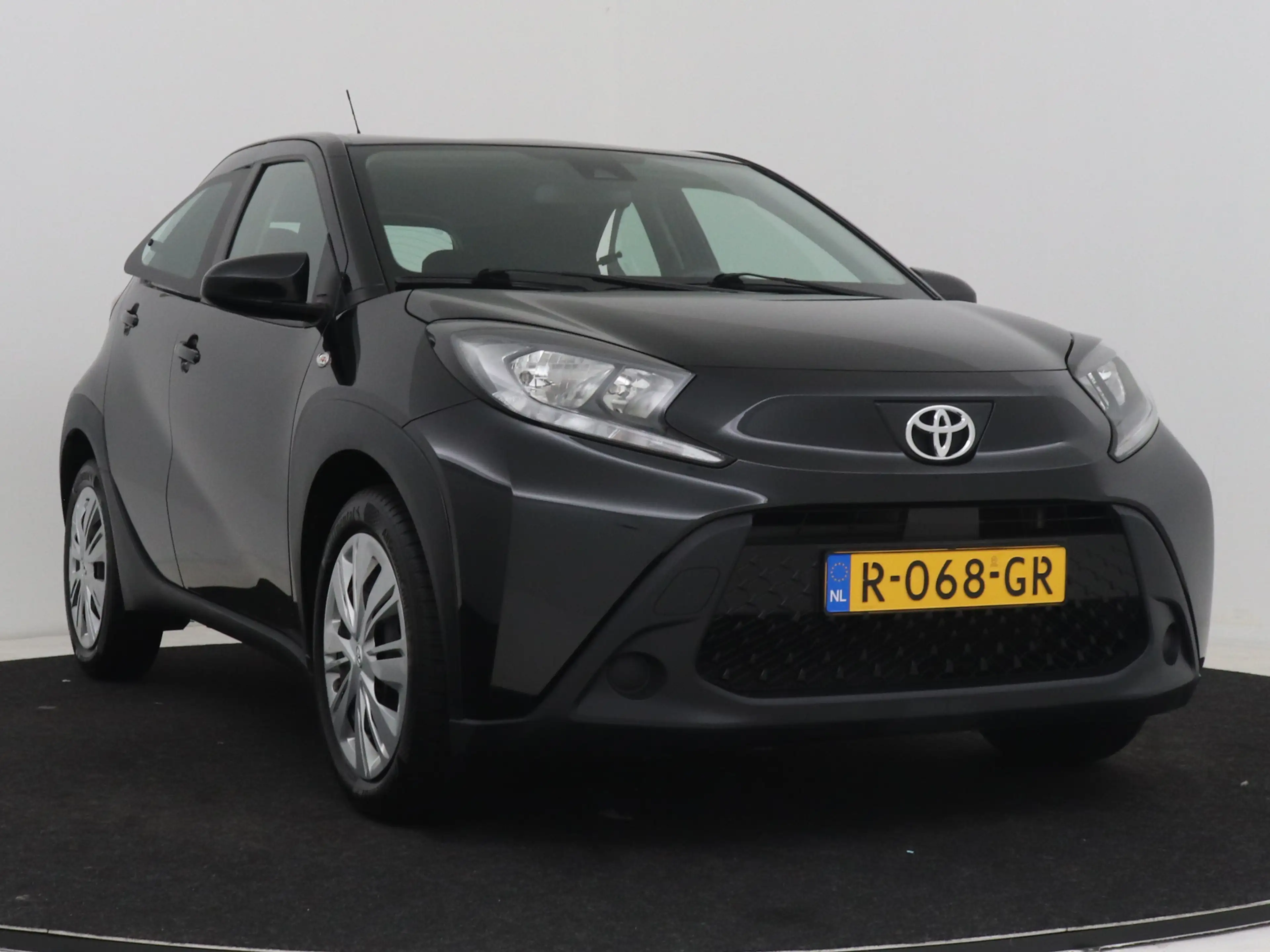 Toyota Aygo X 1.0 VVT-i MT Play | Dealer onderhouden | Airco | A — photo 15