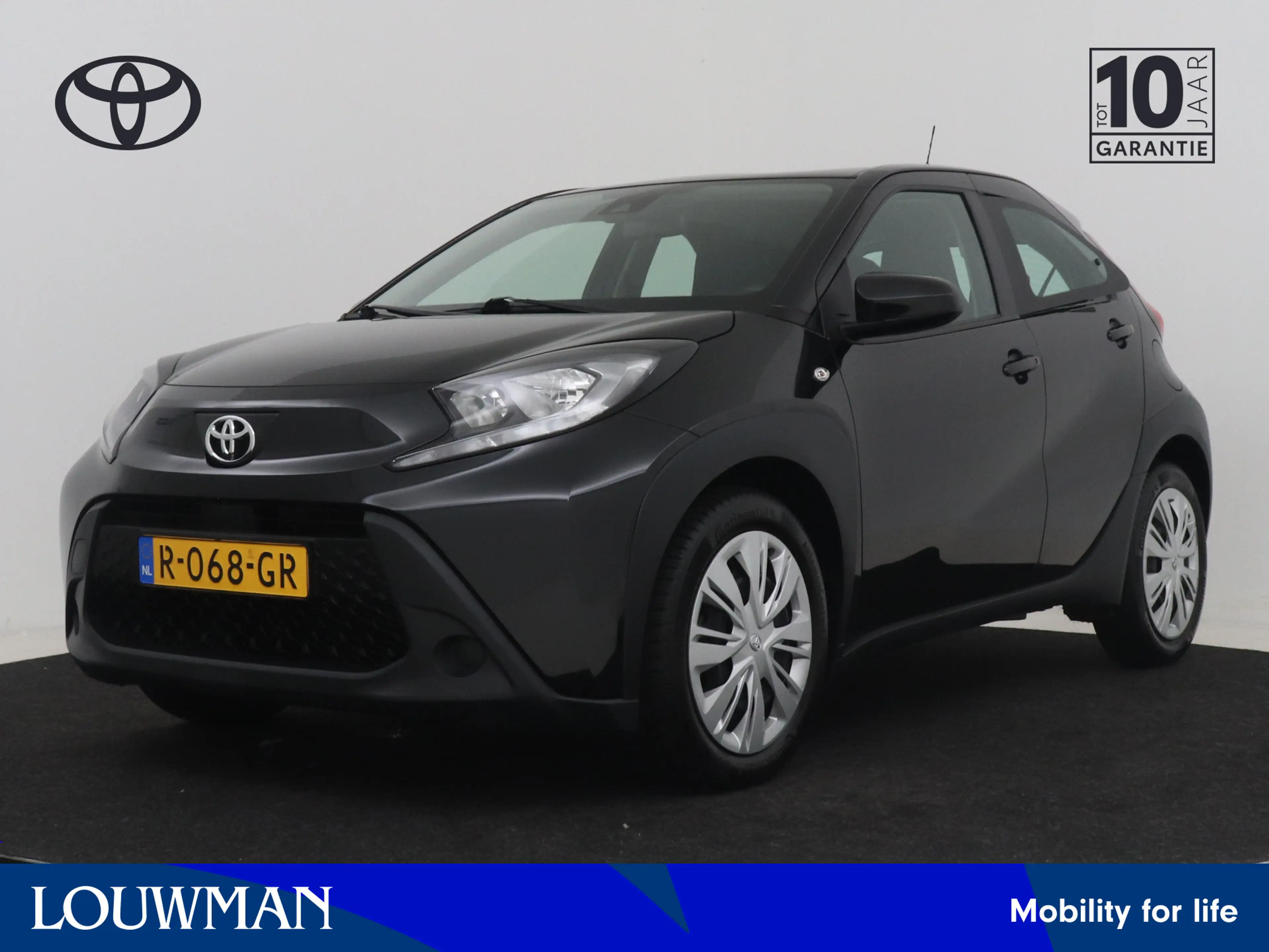 Toyota Aygo X 1.0 VVT-i MT Play | Dealer onderhouden | Airco | A