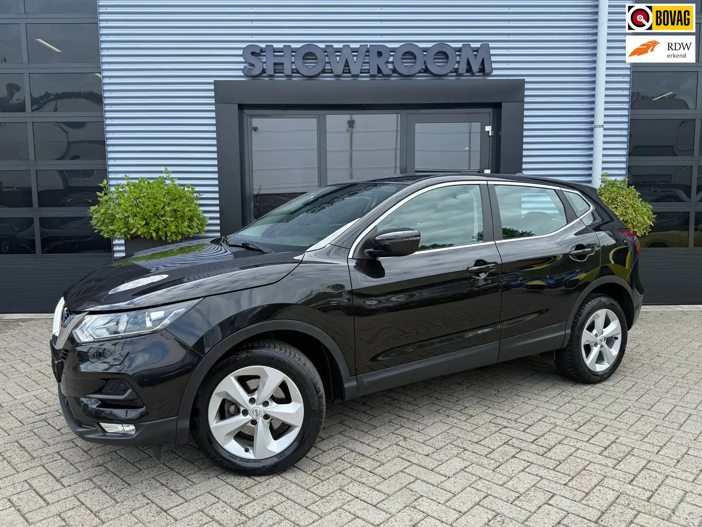 Nissan Qashqai 1.3 DIG-T N-Connecta Automaat|Trekhaak|Applecarpla Noir - 1
