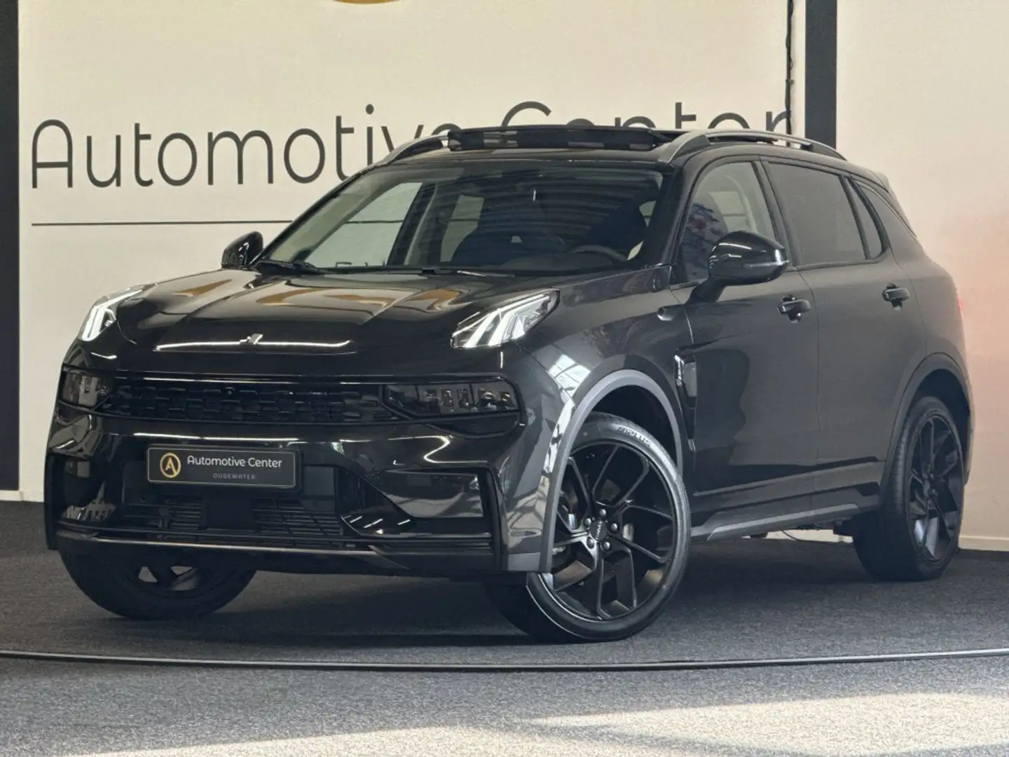 Lynk & Co 01 1.5 PHEV | MY22 | BLACK-PAKKET | PANO | 360 CAMERA Schwarz - 1