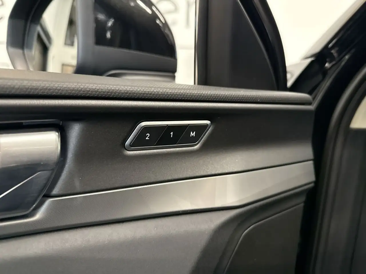 Lynk & Co 01 1.5 PHEV MY22 BLACK-PAKKET PANO 360 CAMERA, миниатюра 23