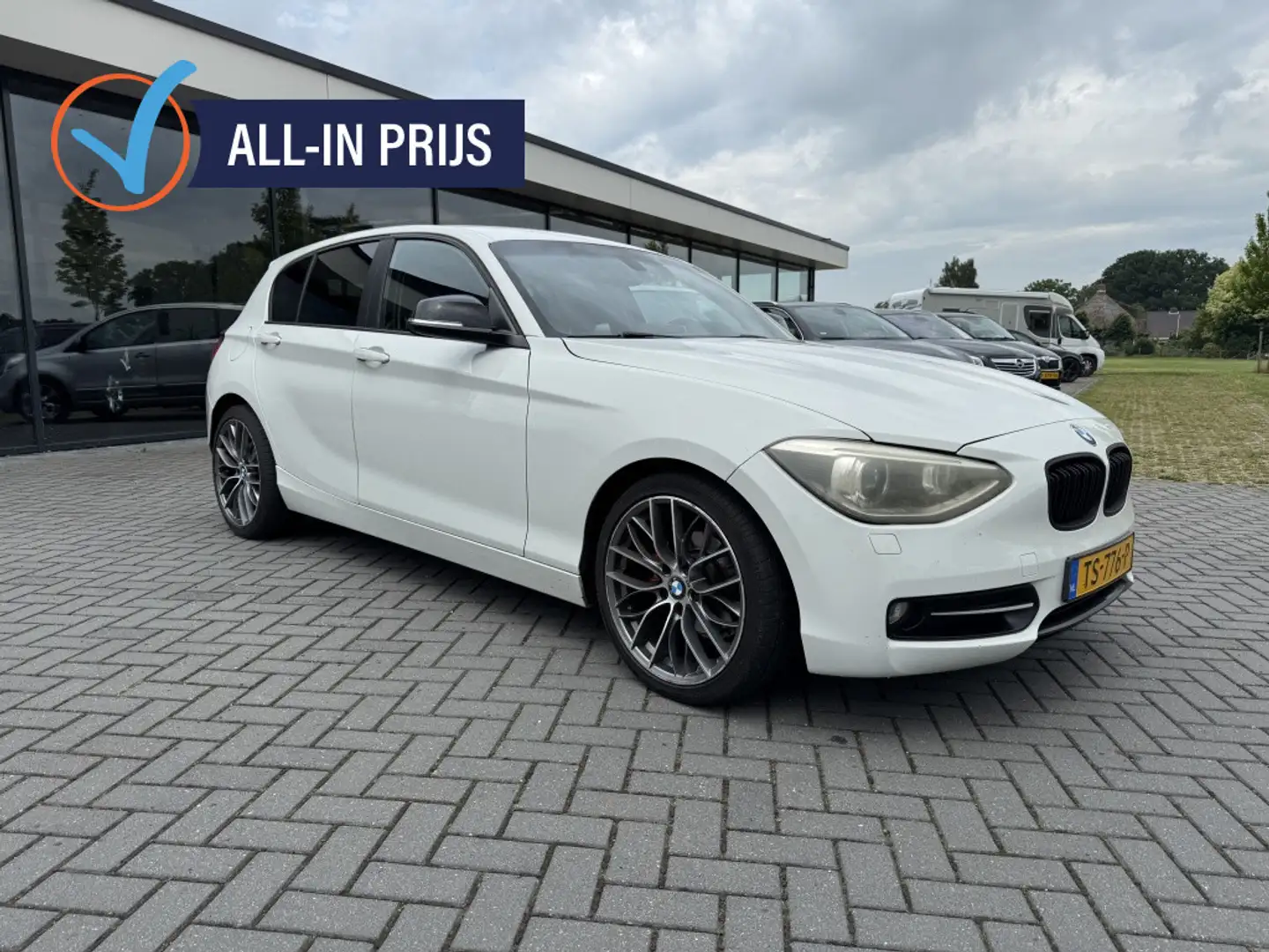 BMW 116 1-serie 116i Білий - 1