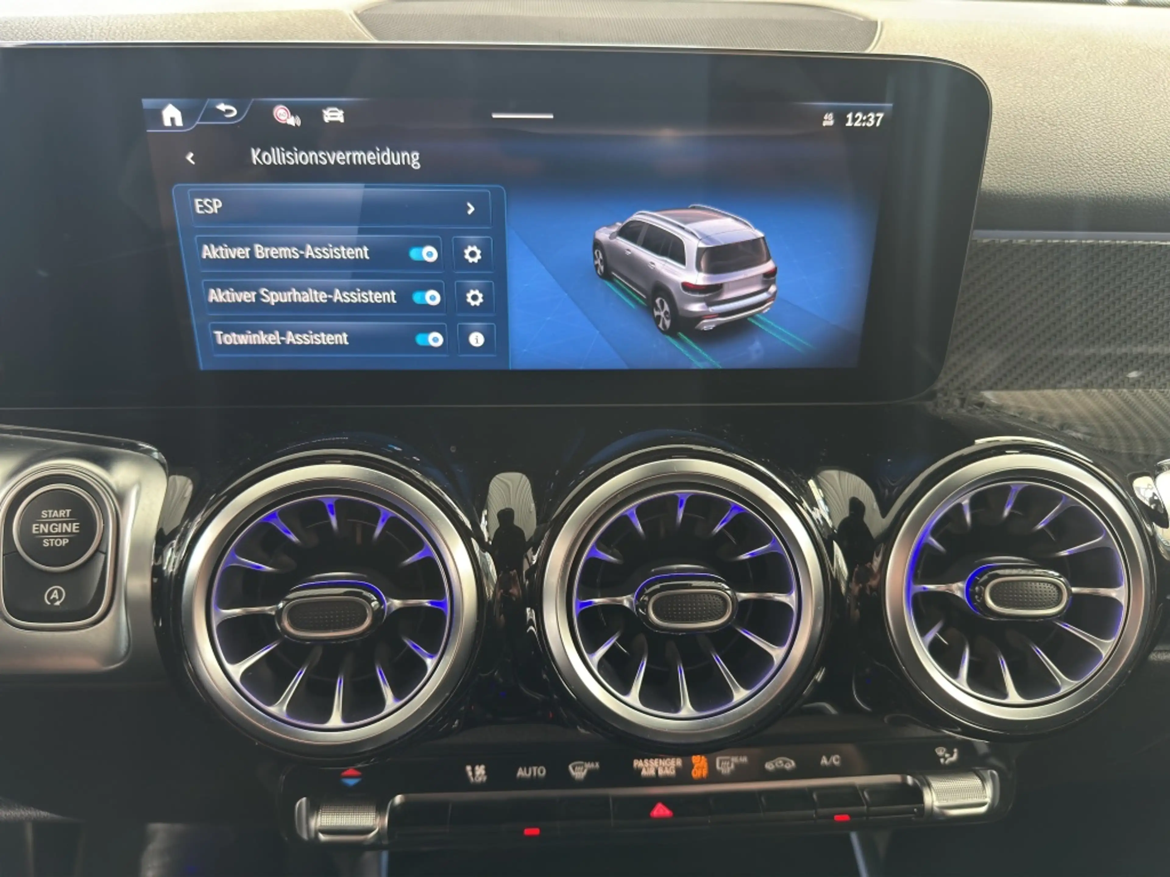 Mercedes-Benz GLB 200 AMG*Night*LED*KeyLess*PDC*ParkAss*RFK — photo 11
