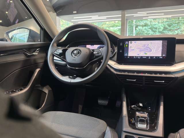 Skoda Octavia — photo 10