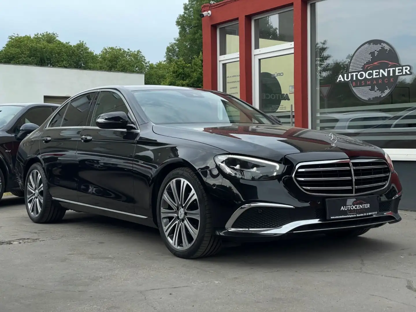 Mercedes-Benz E 200 d Lim. Business Nero - 2
