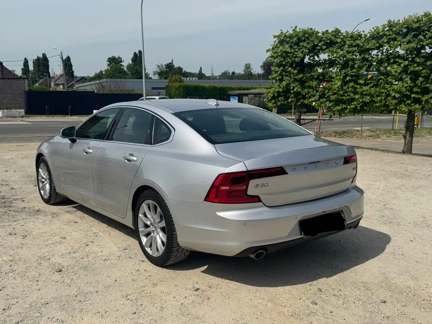 Volvo S90 2.0 T4 Momentum Geartronic - 1