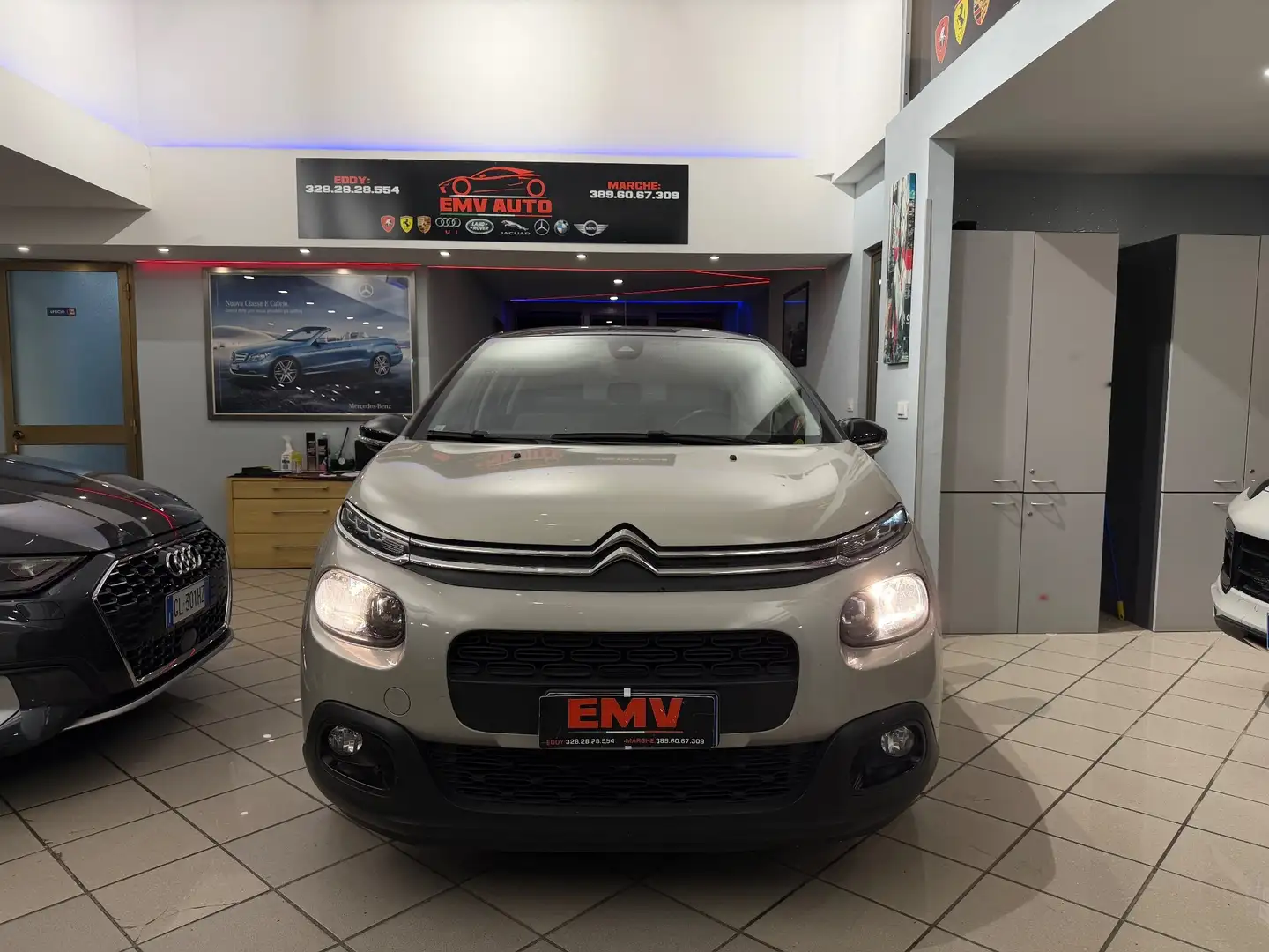 Citroen C3 C3 PureTech 82 S&S Uptown Grigio - 2