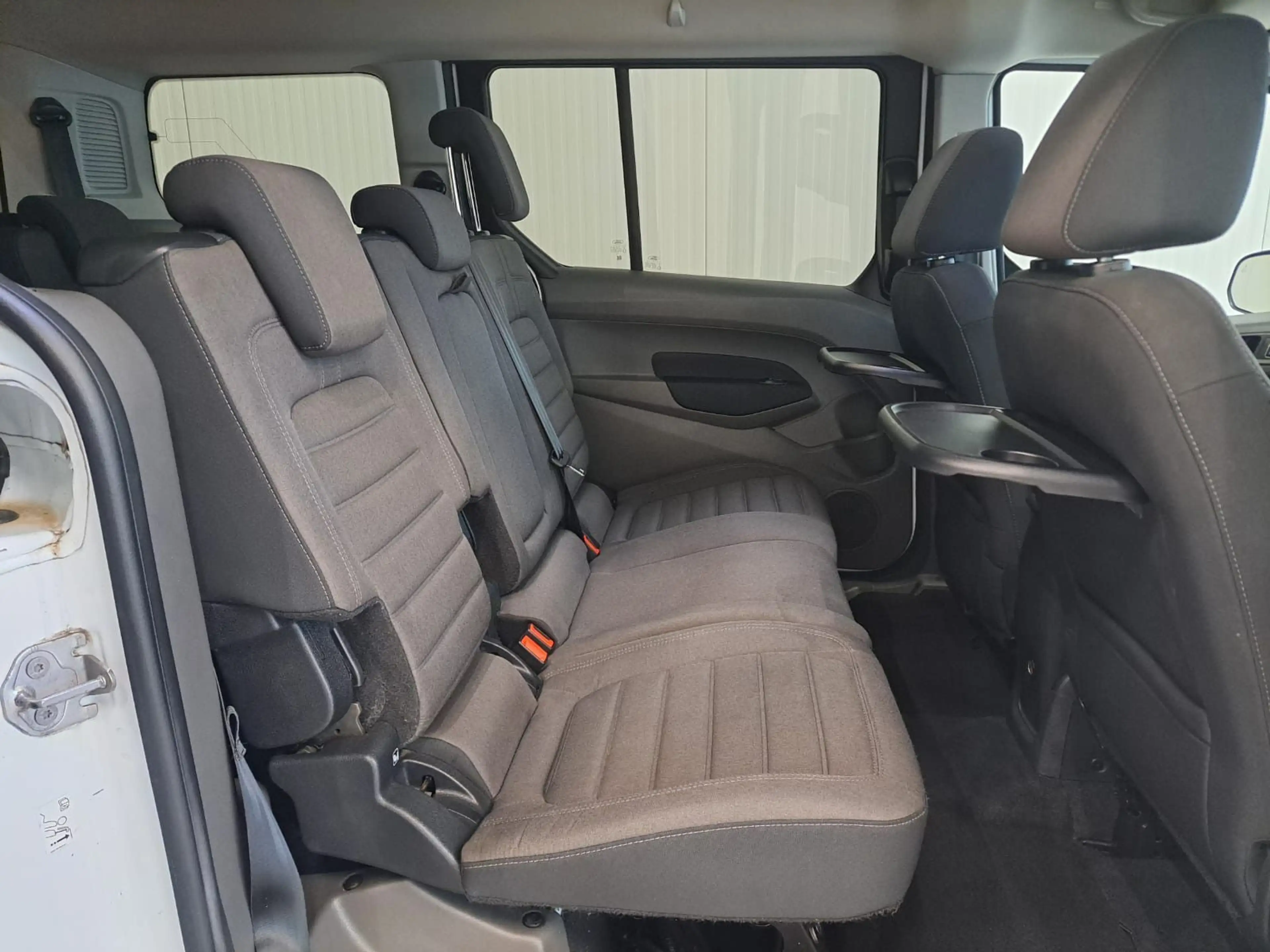 Ford Grand Tourneo FordConnect Titanium / 7 SITZER — photo 15
