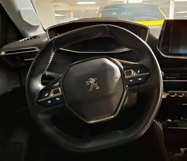 Peugeot 208 2023, foto 6